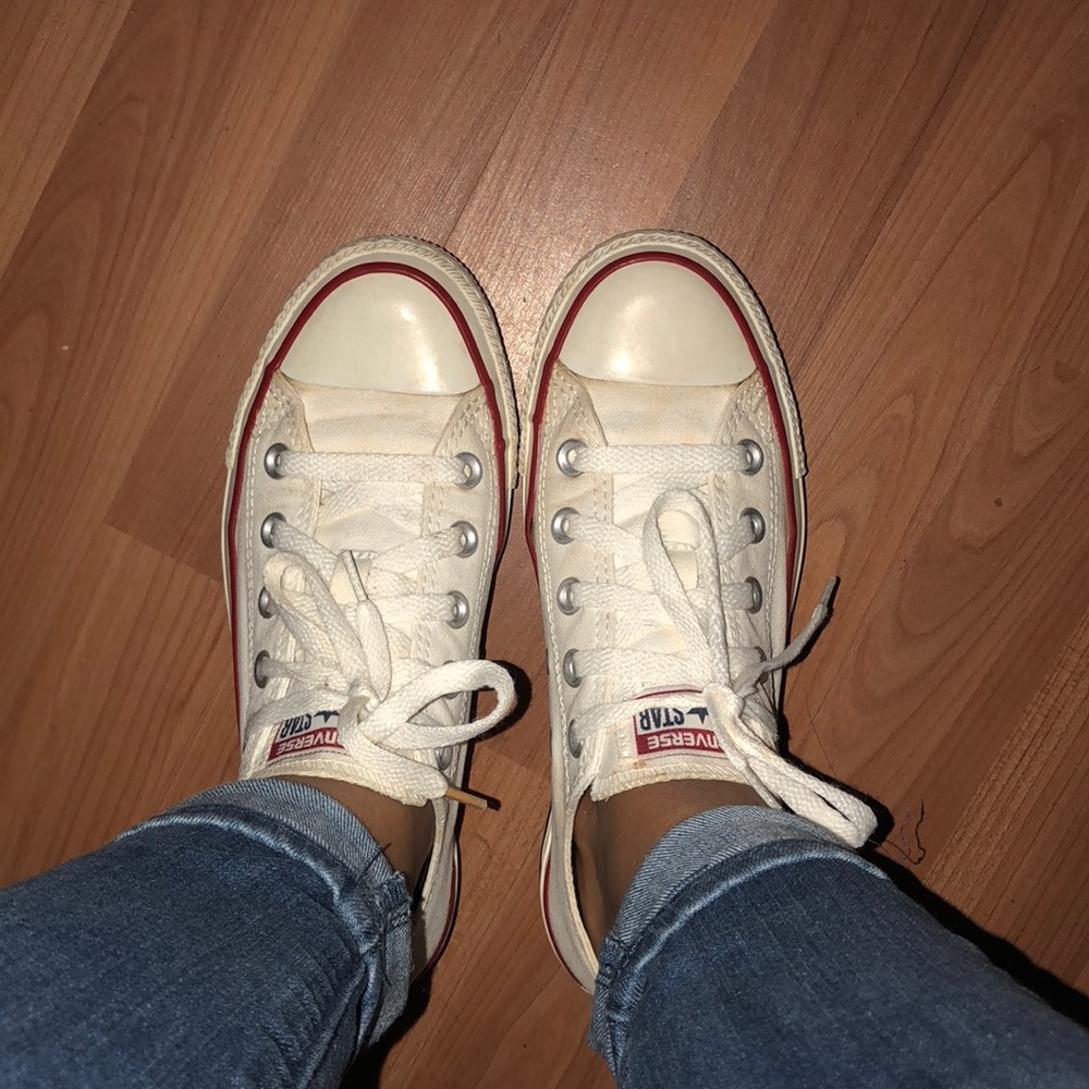 All star white low converse
